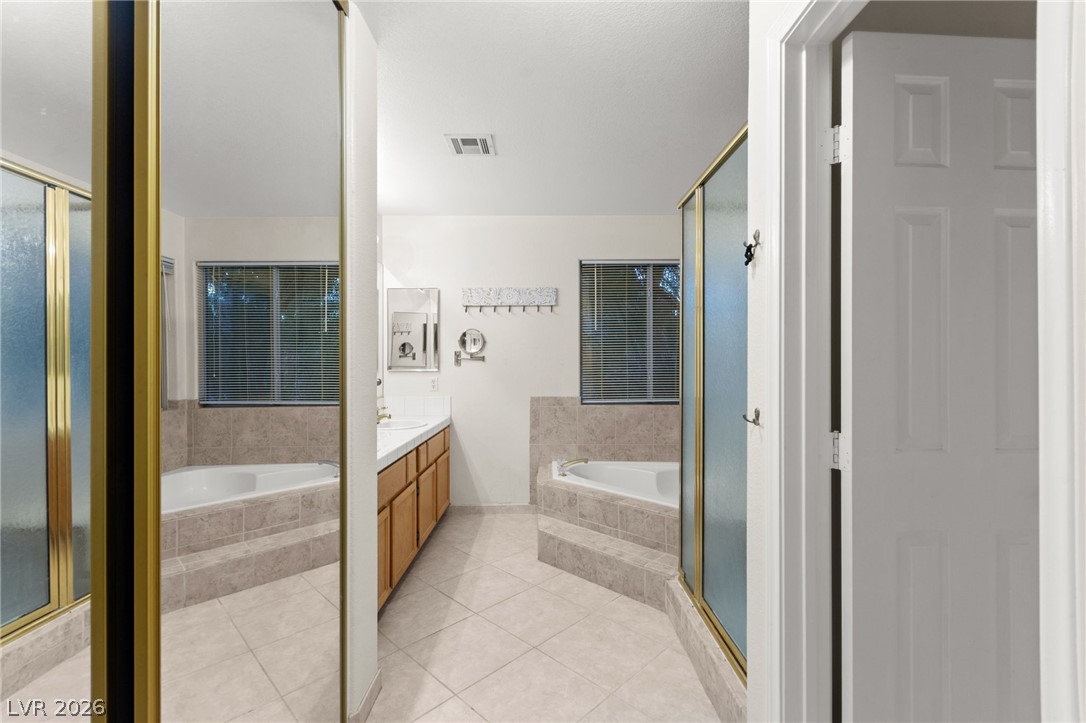1821 Derbyshire Drive Las Vegas NV 89117