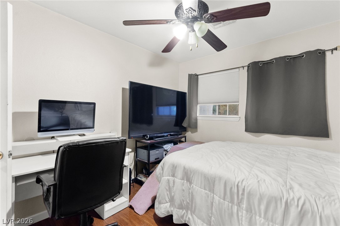 1821 Derbyshire Drive Las Vegas NV 89117