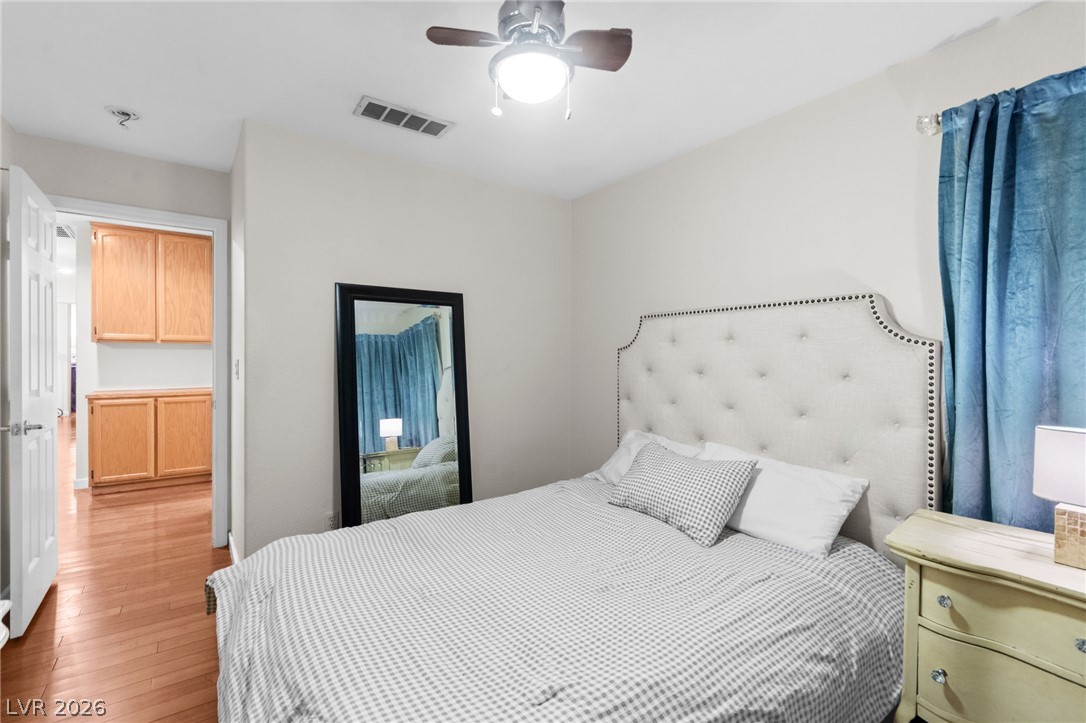 1821 Derbyshire Drive Las Vegas NV 89117