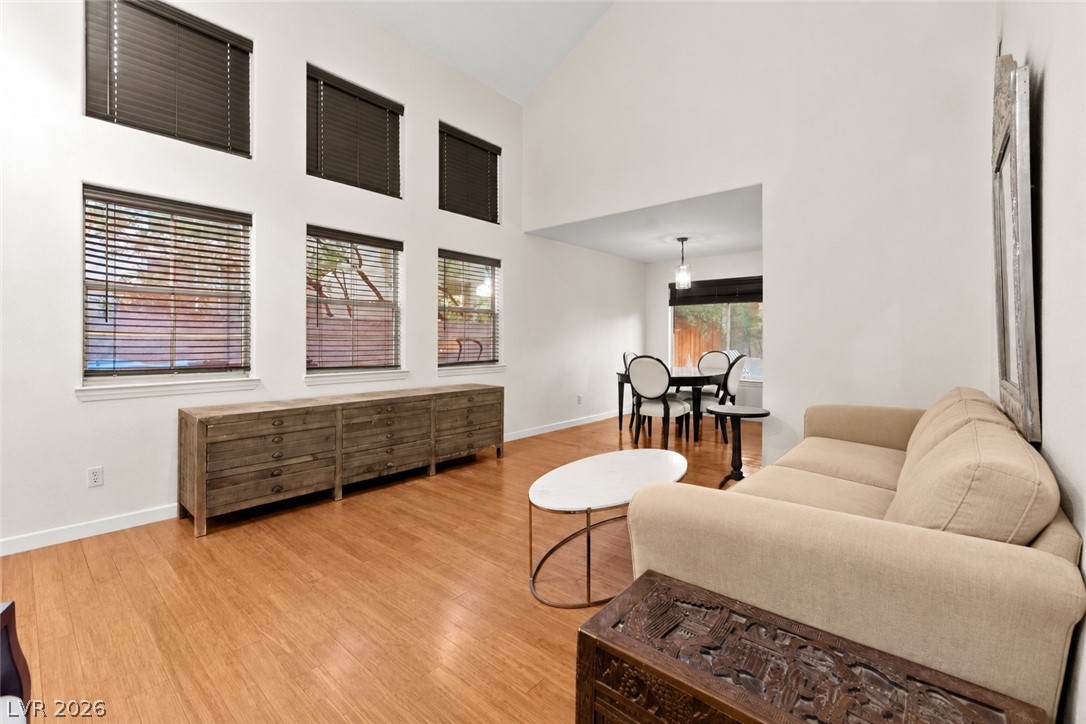 1821 Derbyshire Drive Las Vegas NV 89117