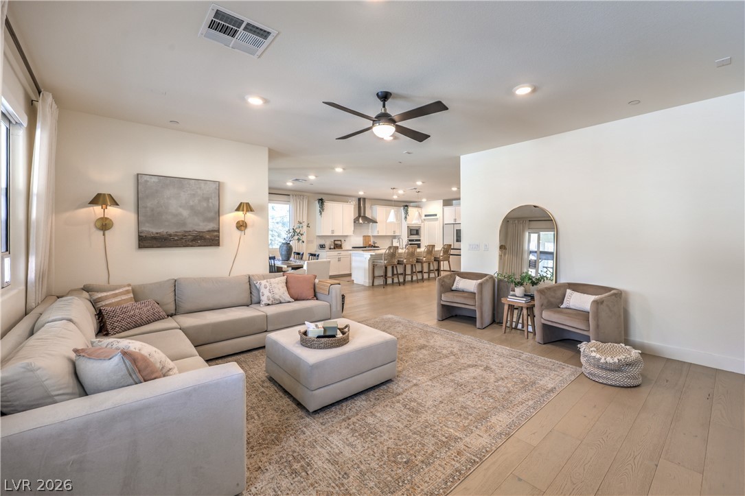5401 Grapetree Street Las Vegas NV 89149