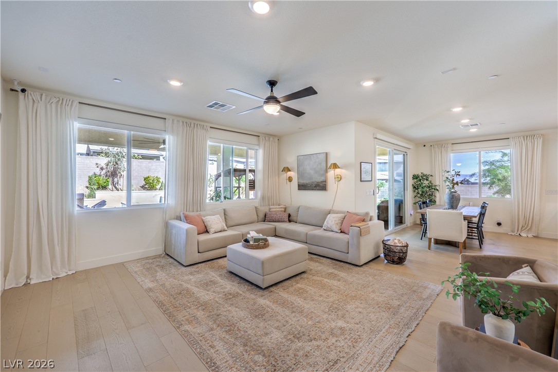 5401 Grapetree Street Las Vegas NV 89149
