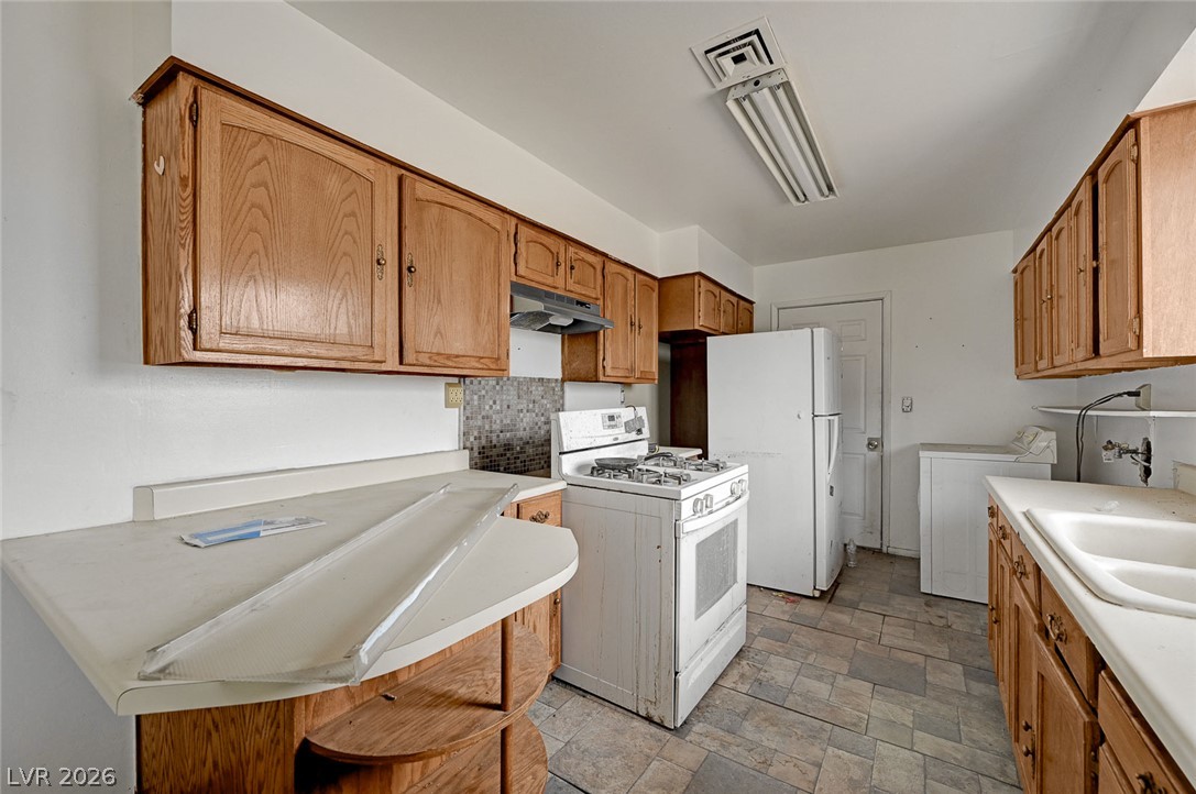 140 Kola Street Henderson NV 89015