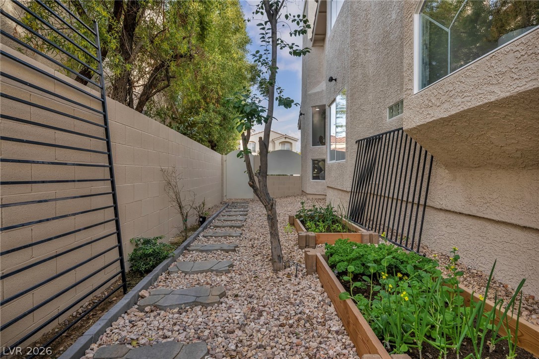 11205 Pentland Downs Street Las Vegas NV 89141