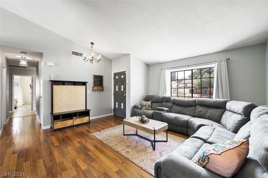 3709 Broxburn Street Las Vegas NV 89108