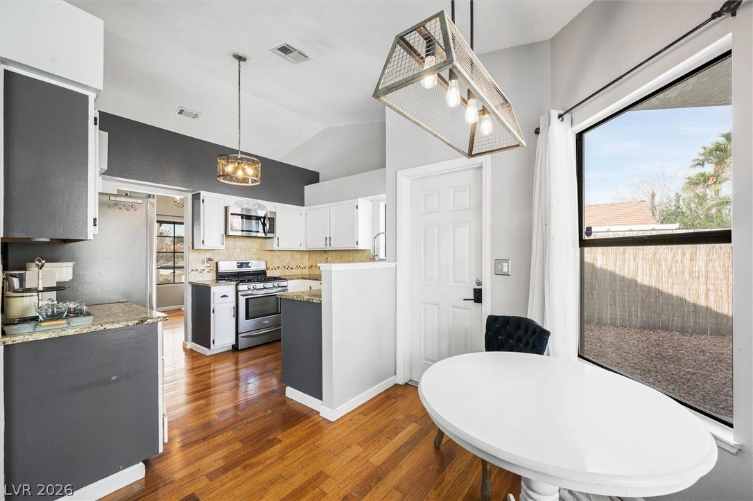 3709 Broxburn Street Las Vegas NV 89108
