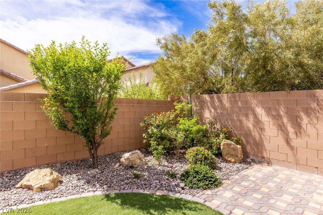7139 Blooming Jasmine Avenue Las Vegas NV 89117