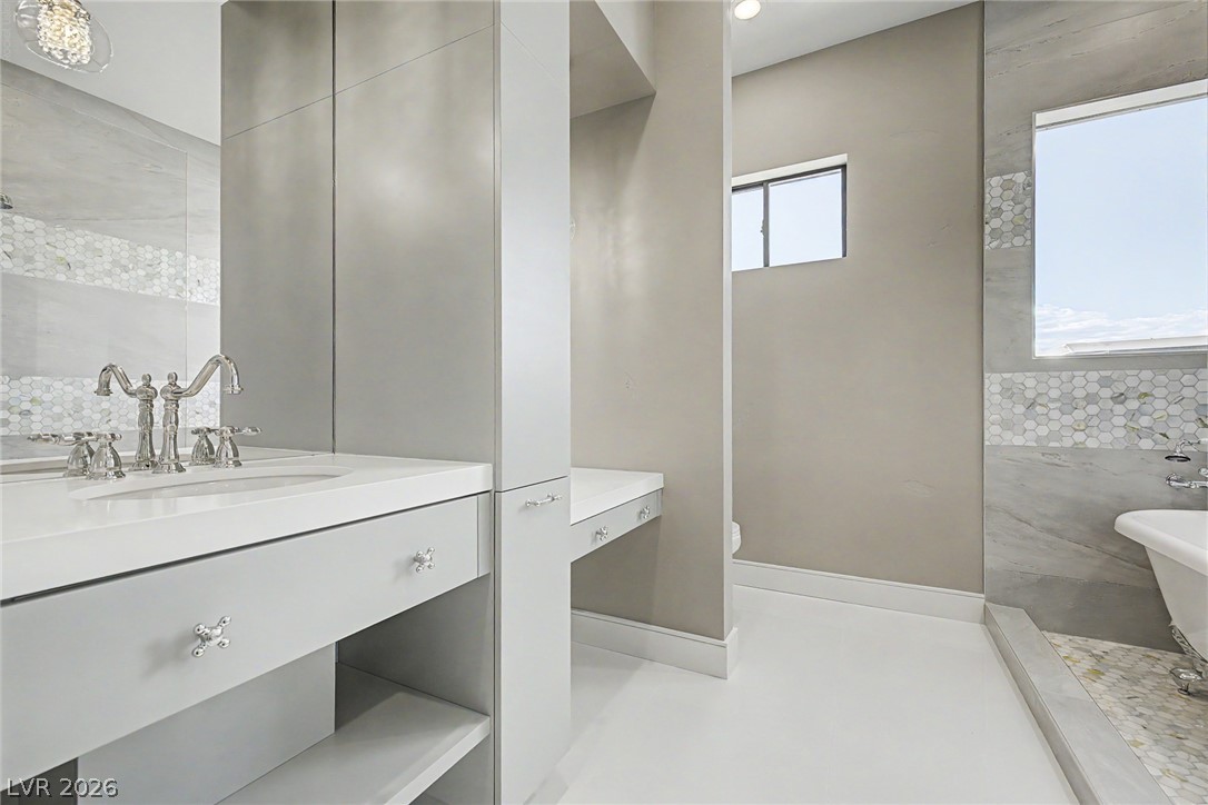 5624 North Dapple Gray Road Las Vegas NV 89149