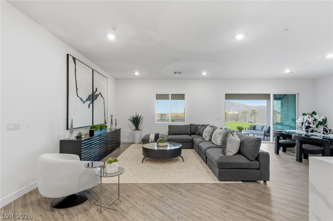 9527 New Discovery Avenue Las Vegas NV 89149