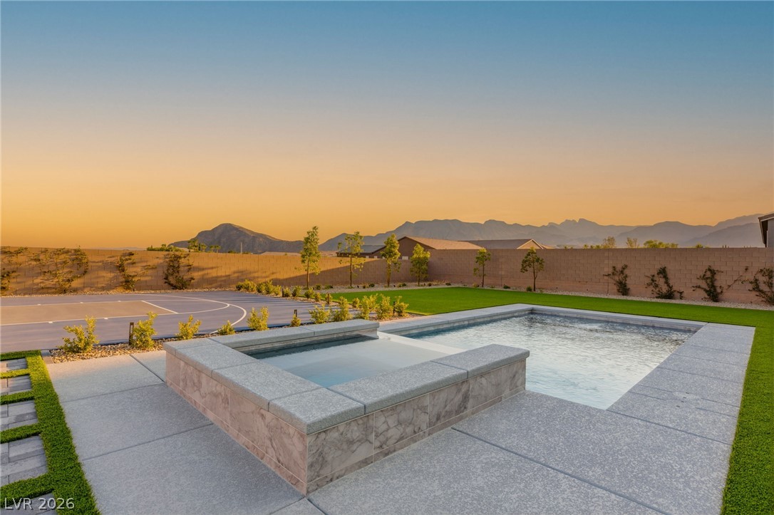 9527 New Discovery Avenue Las Vegas NV 89149