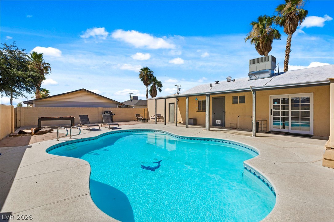 115 Ivy Street Henderson NV 89015