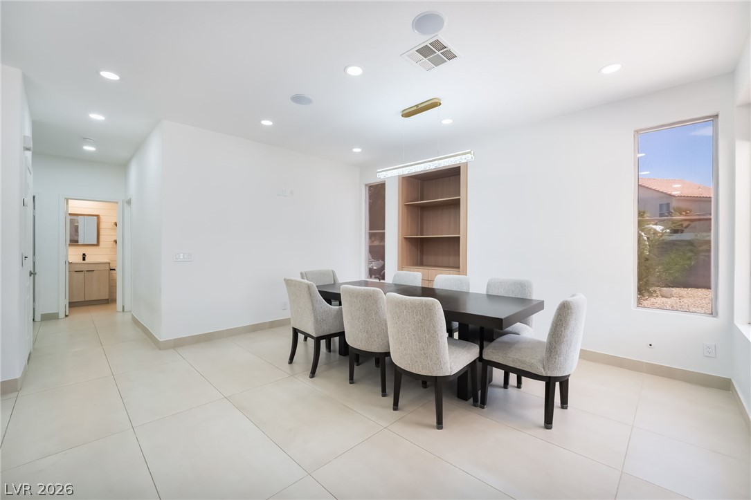8253 Ruby Mountain Way Las Vegas NV 89128