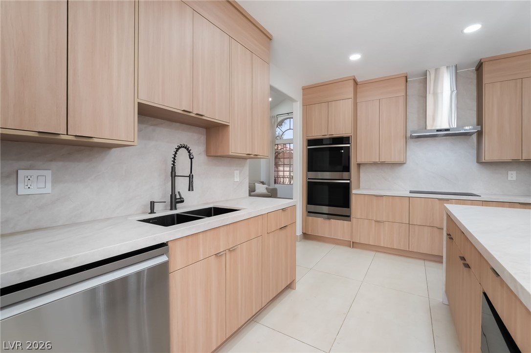 8253 Ruby Mountain Way Las Vegas NV 89128