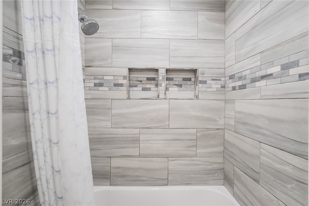 8253 Ruby Mountain Way Las Vegas NV 89128