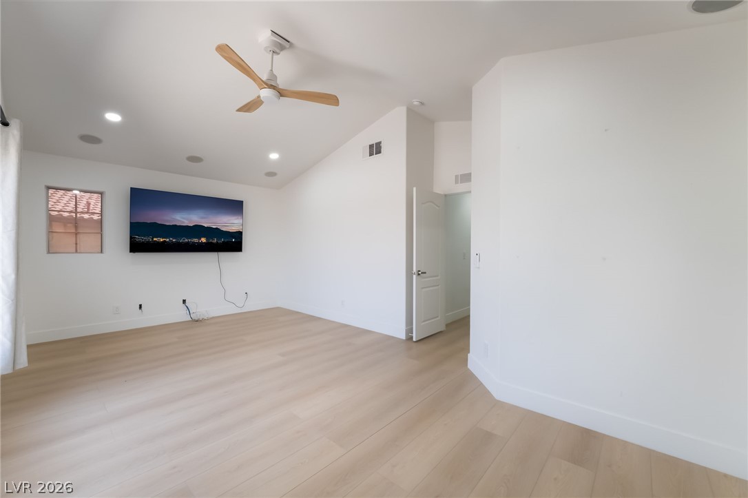 8253 Ruby Mountain Way Las Vegas NV 89128