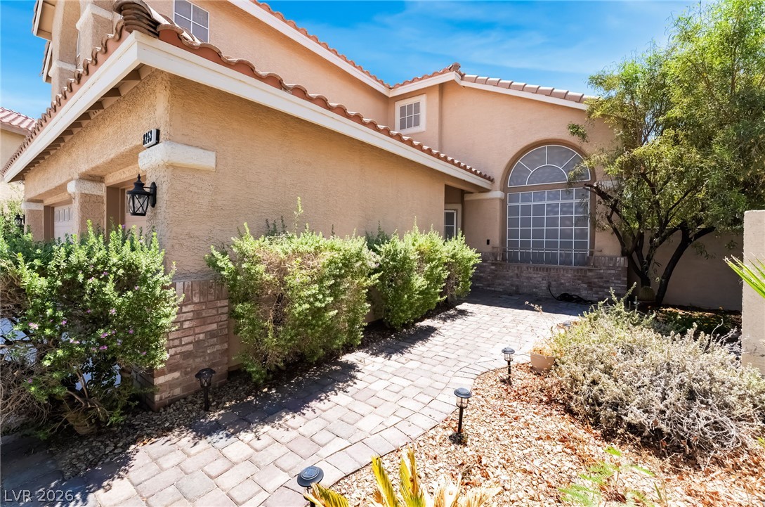 8253 Ruby Mountain Way Las Vegas NV 89128