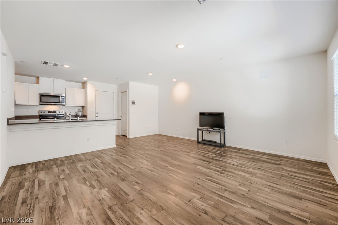6109 Hibiscus Garden Street North Las Vegas NV 89081