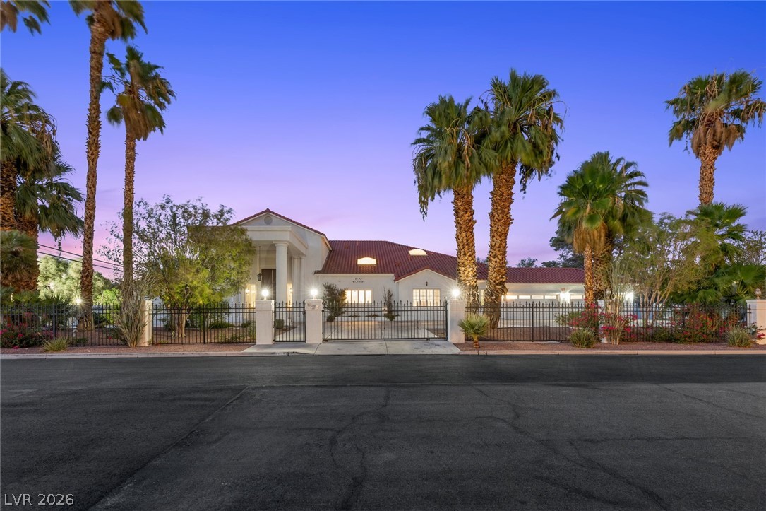 1533 Westwood Drive Las Vegas NV 89102