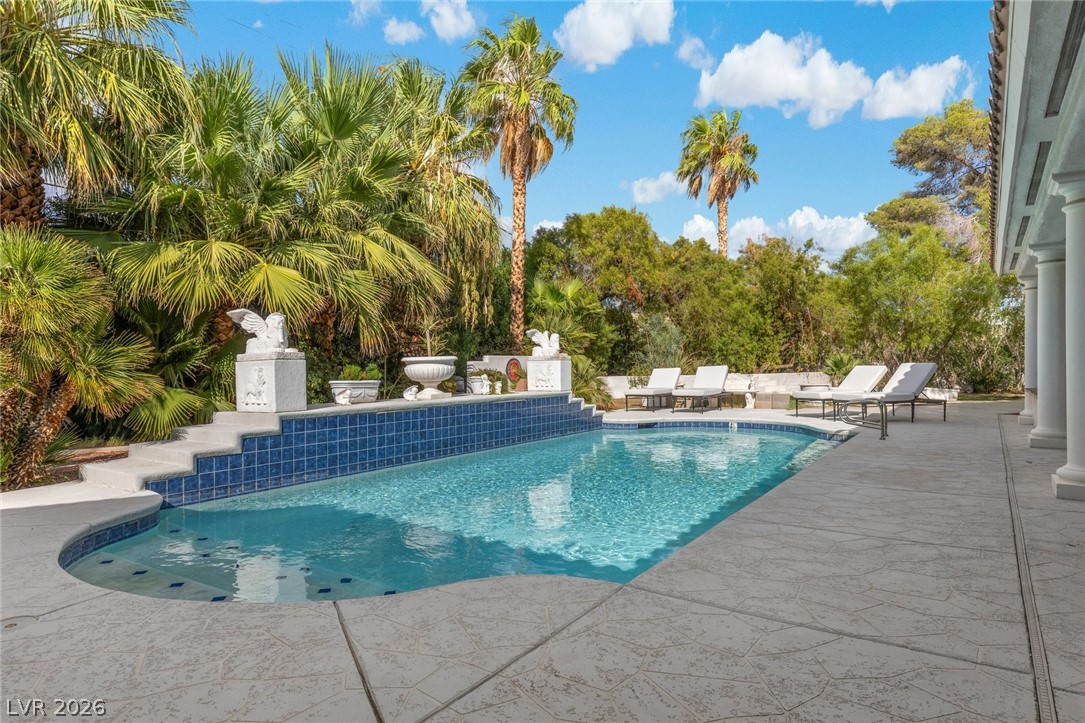 1533 Westwood Drive Las Vegas NV 89102