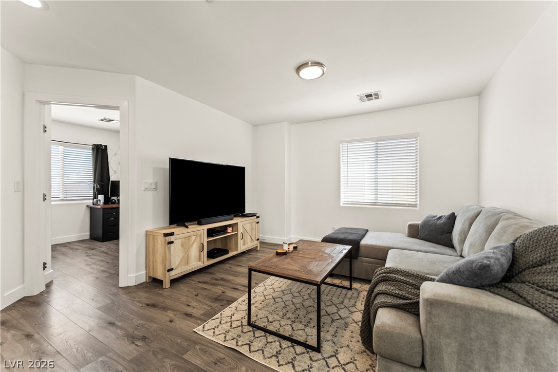6156 Pacific Dogwood Avenue Las Vegas NV 89139