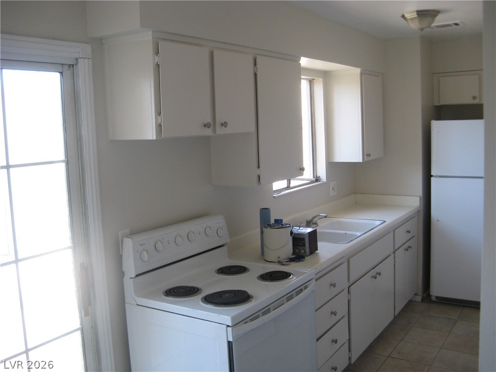 5052 Mountain Vista Street Las Vegas NV 89120