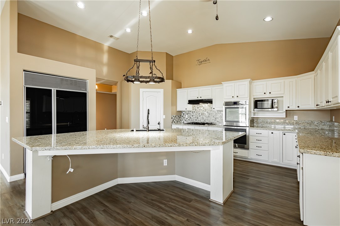 5104 Desert Lily Lane Las Vegas NV 89130