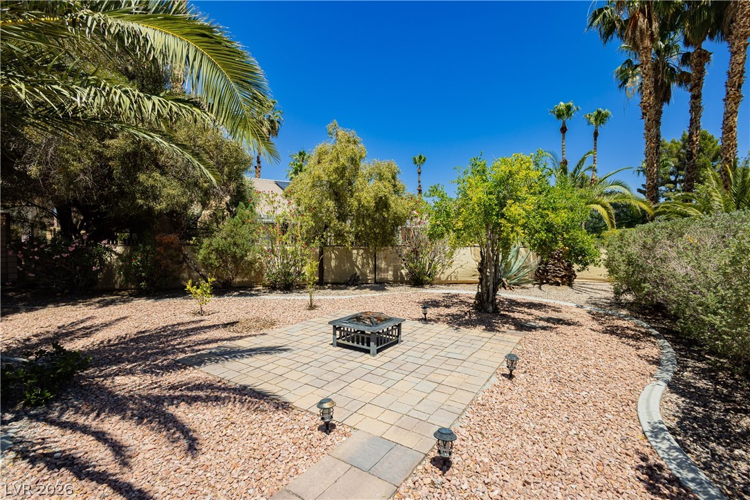 5104 Desert Lily Lane Las Vegas NV 89130