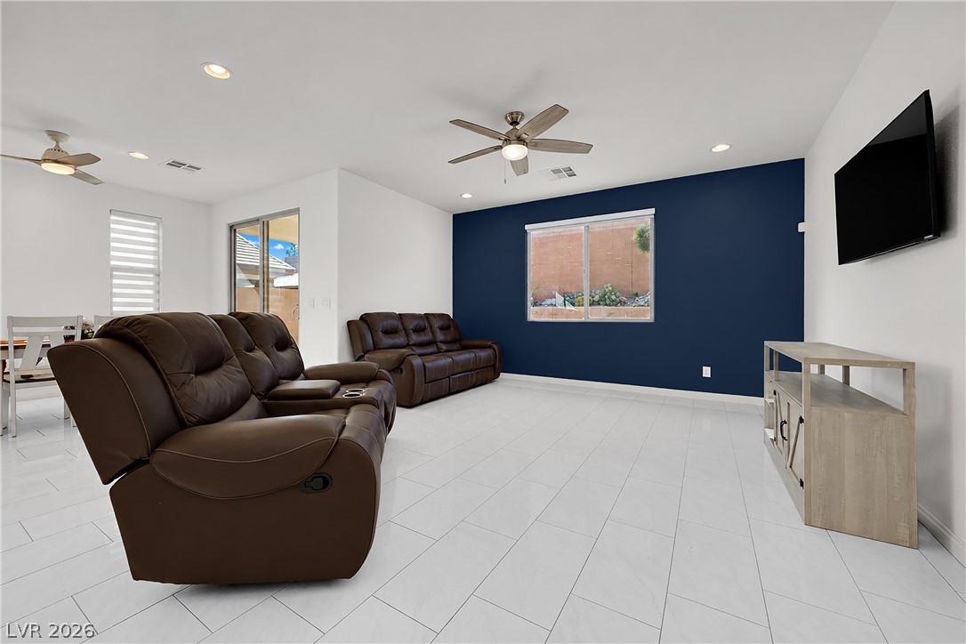 7129 Flora Lam Street Las Vegas NV 89166