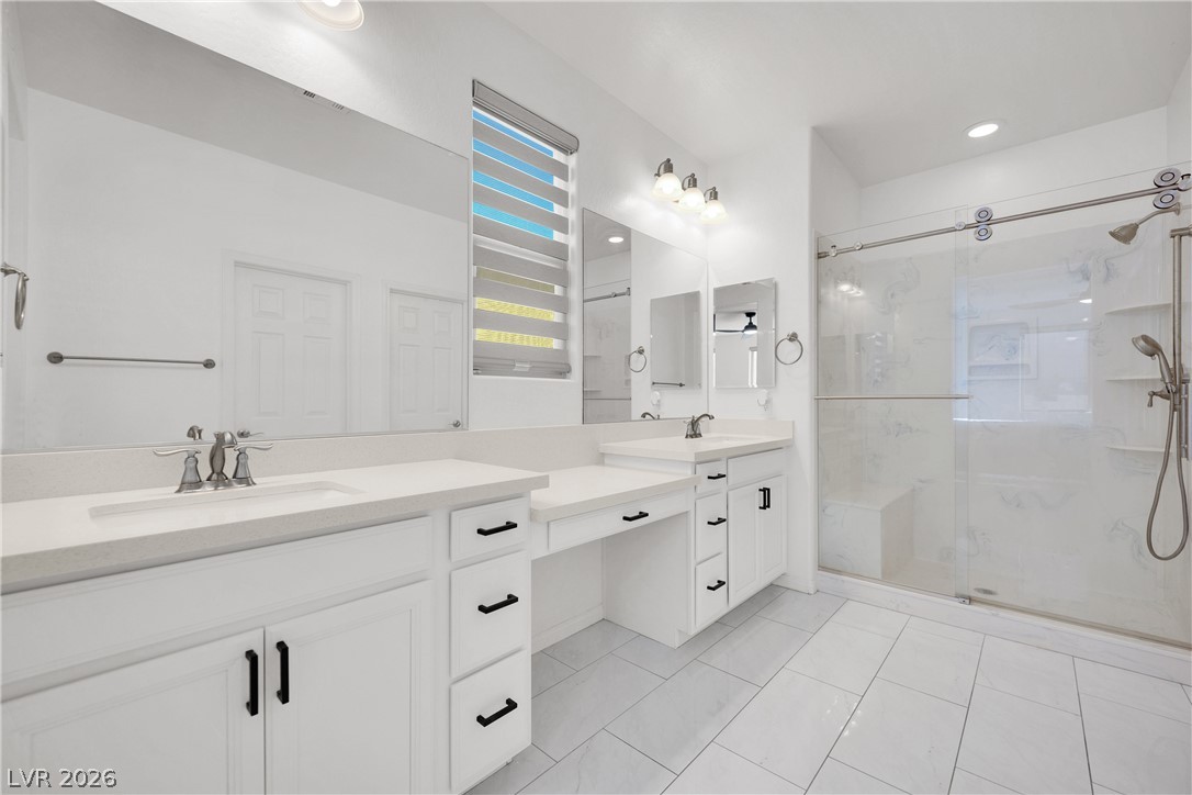 7129 Flora Lam Street Las Vegas NV 89166