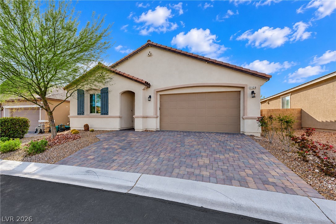7129 Flora Lam Street Las Vegas NV 89166