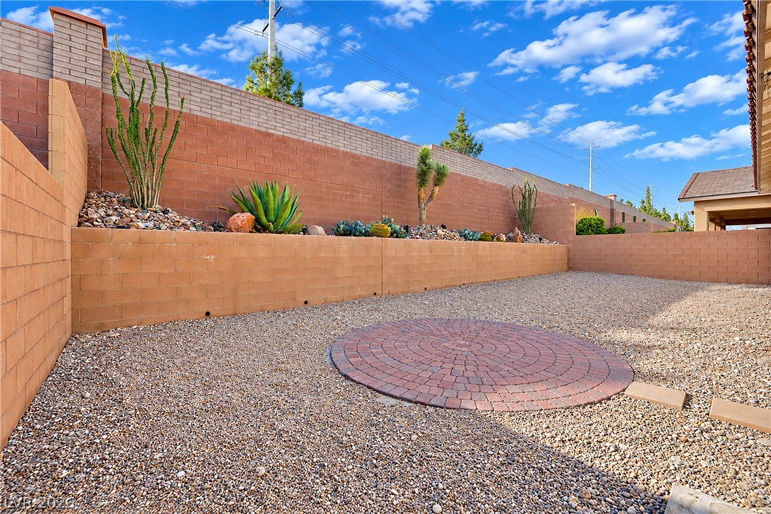 7129 Flora Lam Street Las Vegas NV 89166