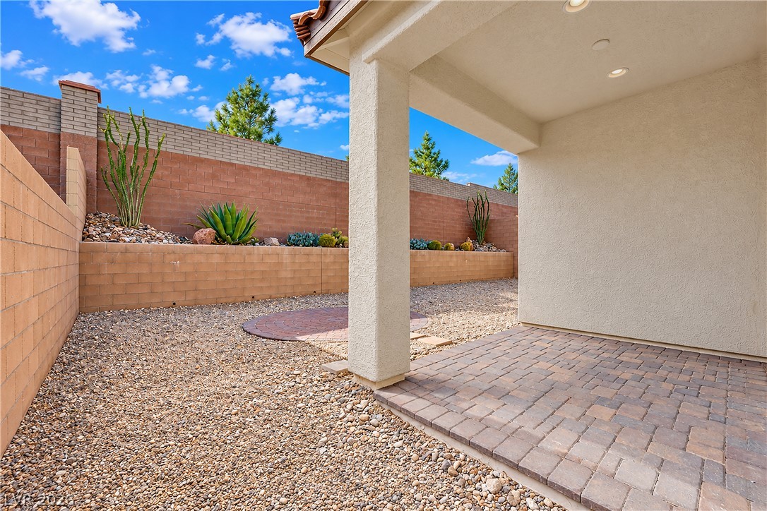 7129 Flora Lam Street Las Vegas NV 89166