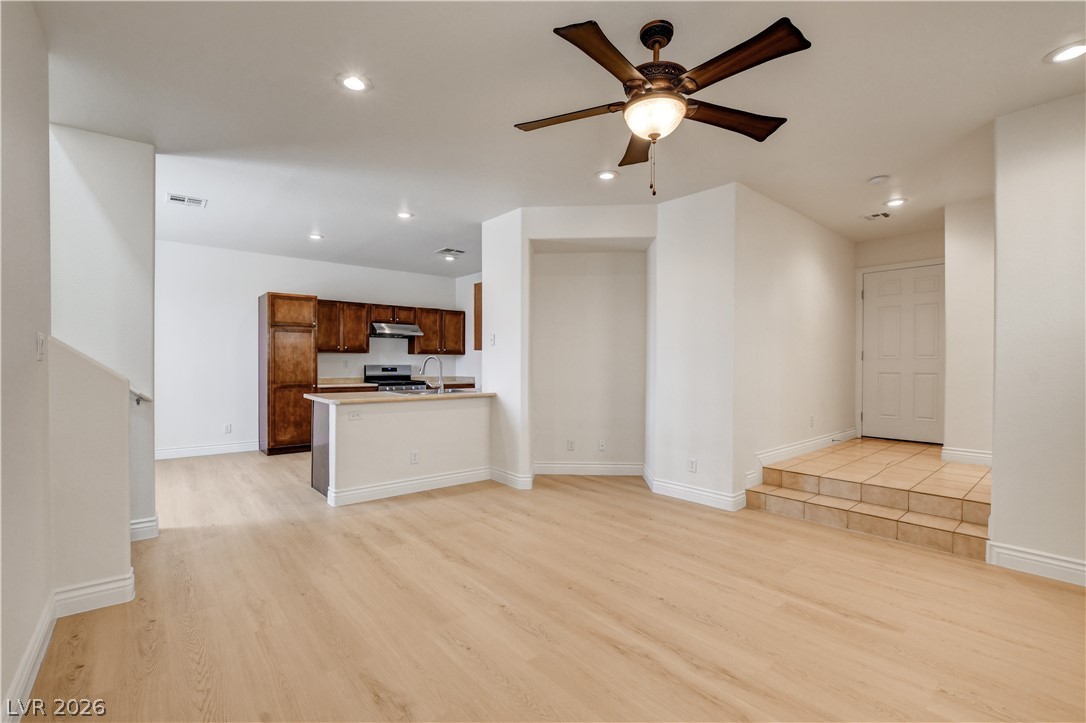 7436 Speedwell Cavern Street Las Vegas NV 89139
