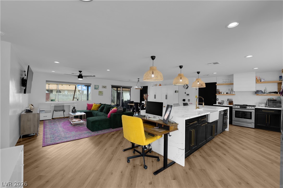7810 Gilespie Street Las Vegas NV 89123
