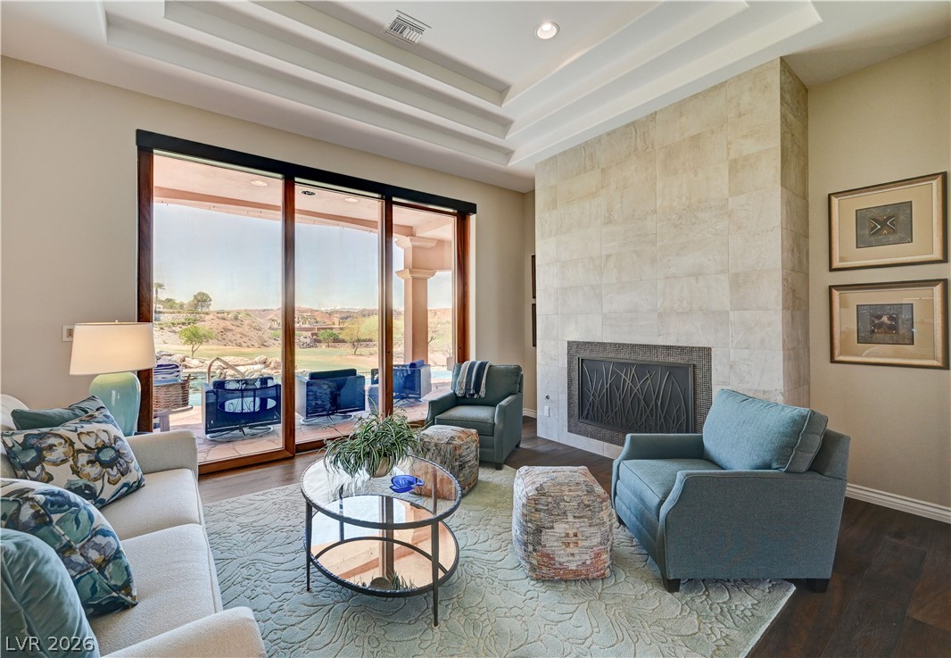 2 Camino Barcelona Place Henderson NV 89011