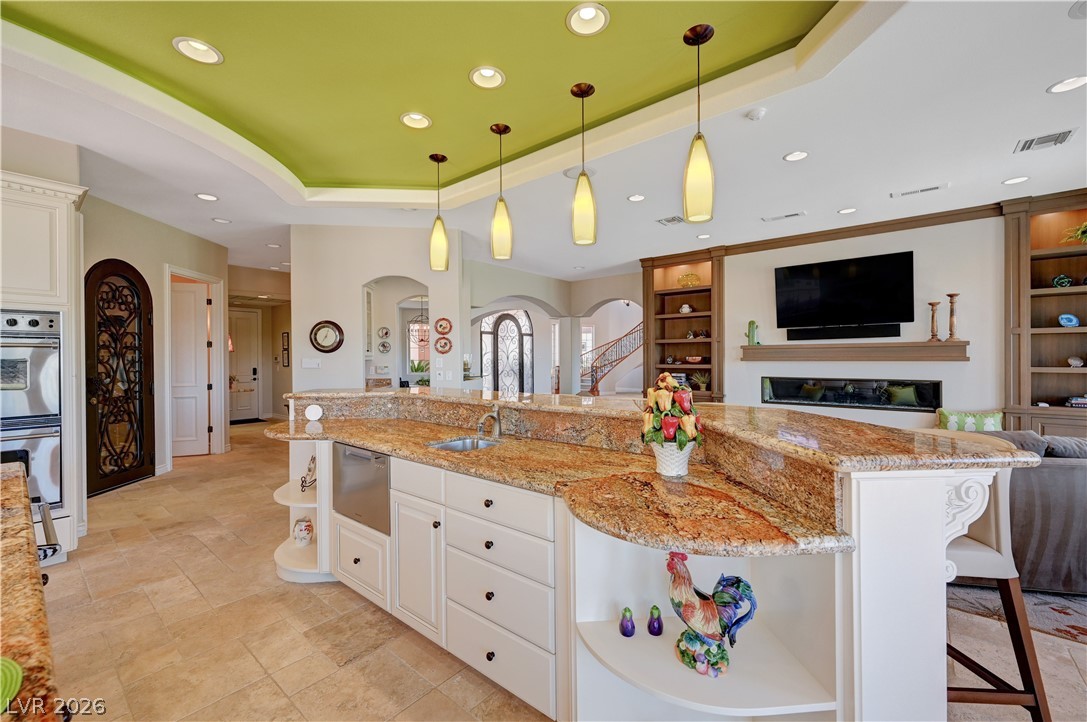 2 Camino Barcelona Place Henderson NV 89011