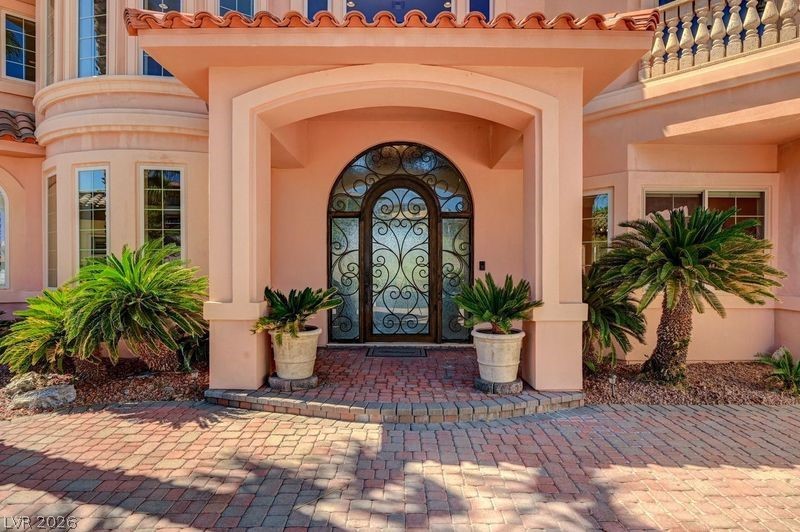 2 Camino Barcelona Place Henderson NV 89011