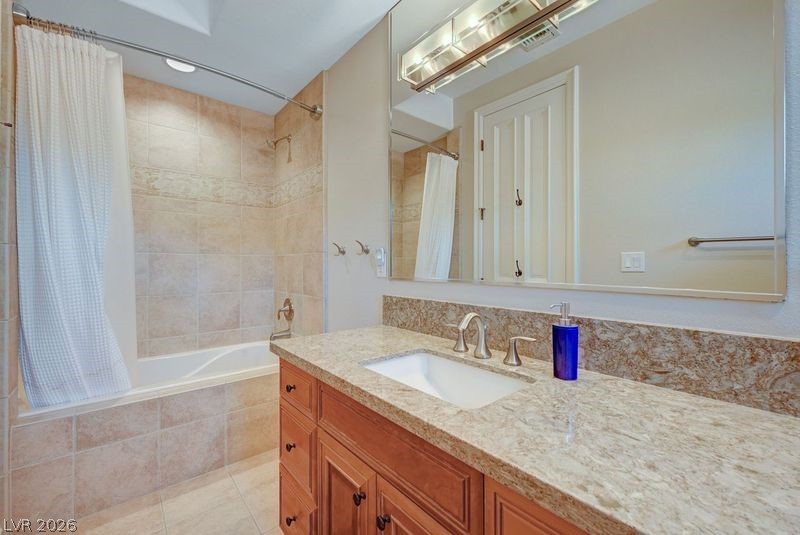 2 Camino Barcelona Place Henderson NV 89011
