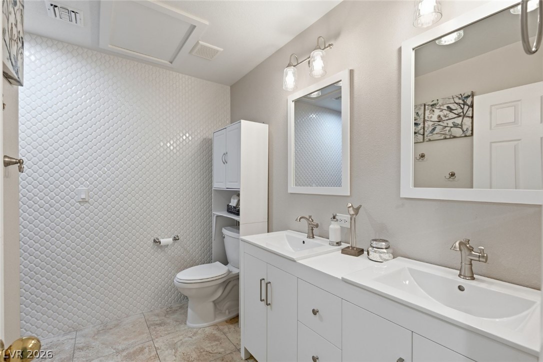 219 North Cimarron Road Las Vegas NV 89145