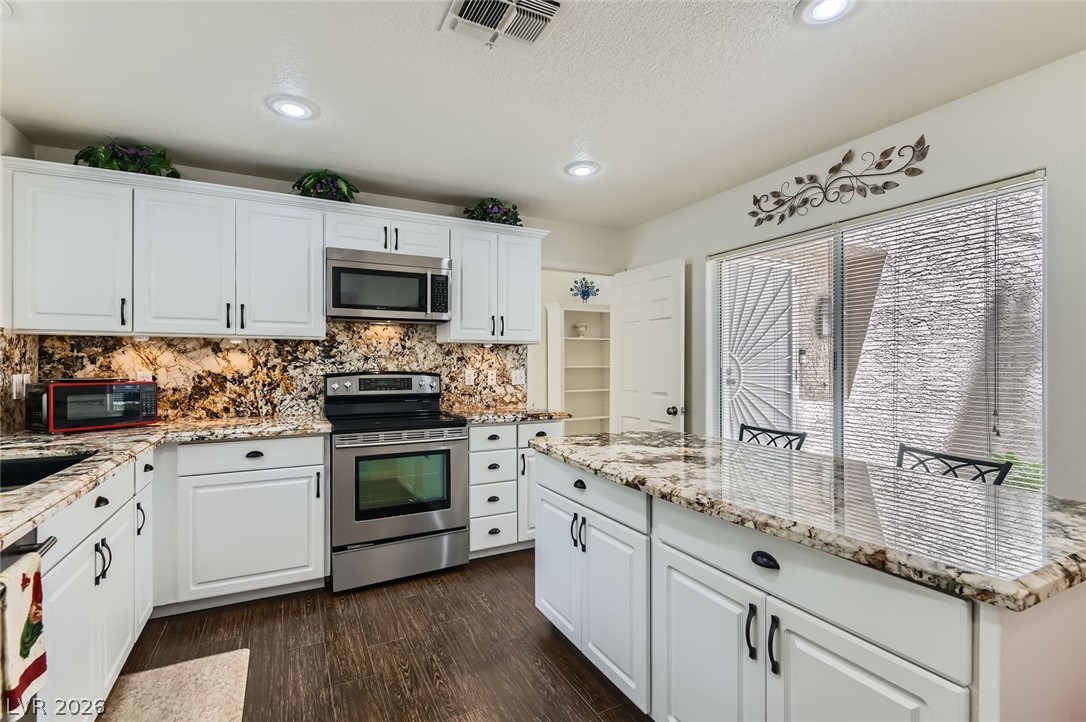 7068 Bright Springs Court Las Vegas NV 89113