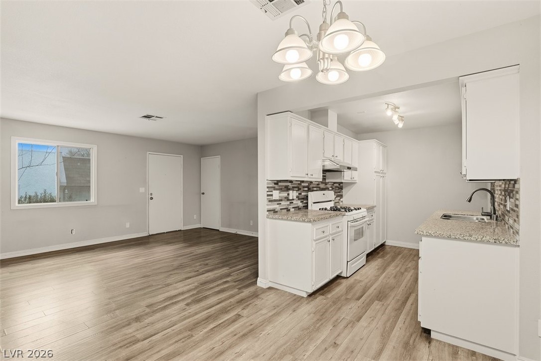 3631 Villa Knolls East Drive Las Vegas NV 89120
