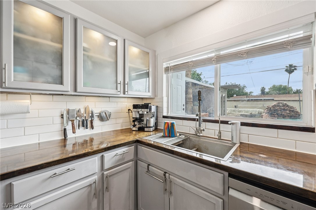 3709 Sunrise Avenue Las Vegas NV 89110