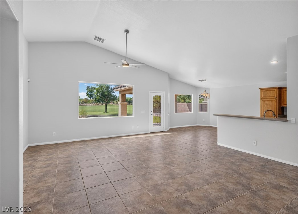 5641 Little Lake Avenue Las Vegas NV 89122