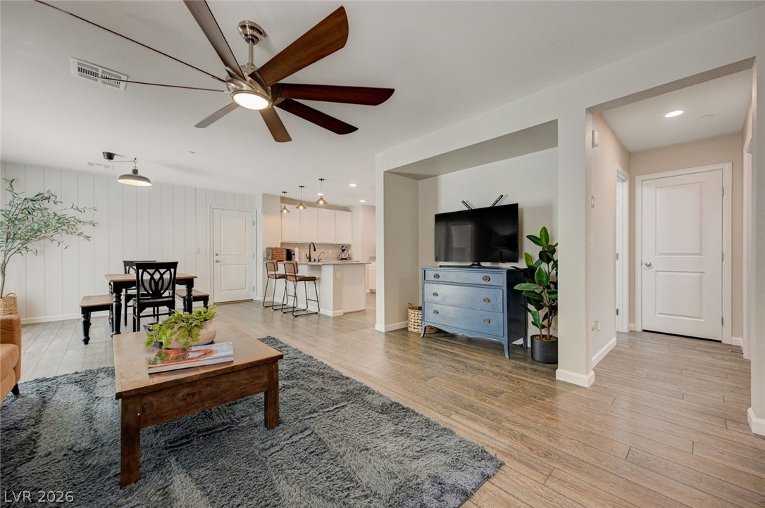 2216 Via Zoran Henderson NV 89044