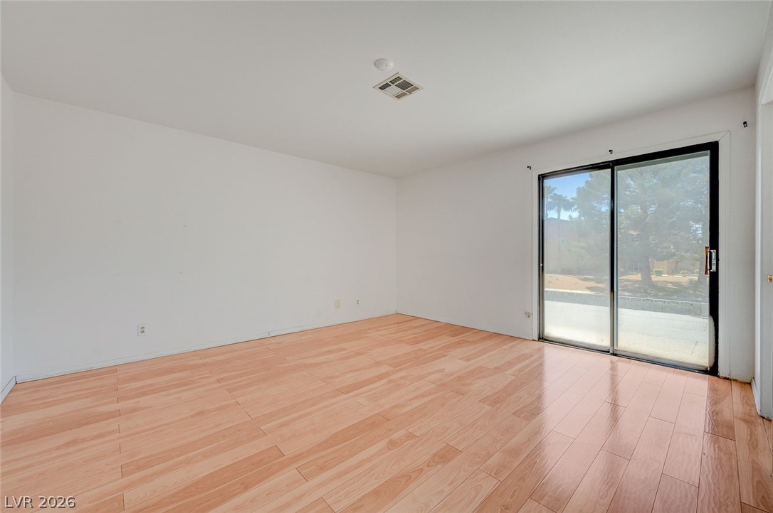 6635 Baywood Avenue Las Vegas NV 89103