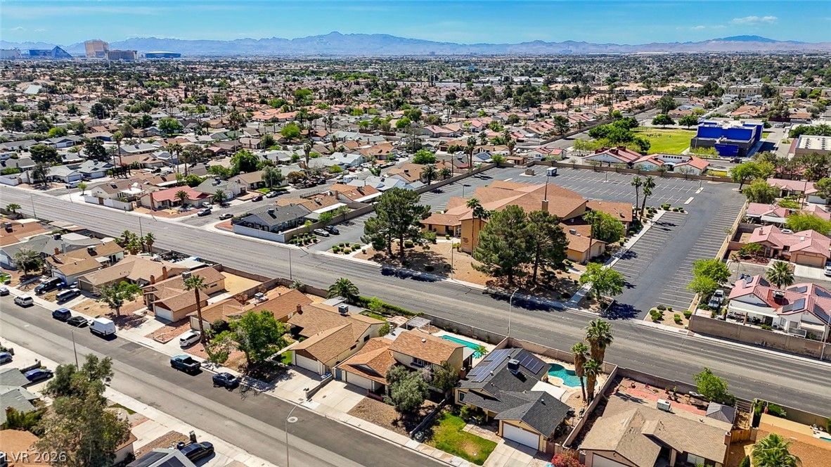 6635 Baywood Avenue Las Vegas NV 89103