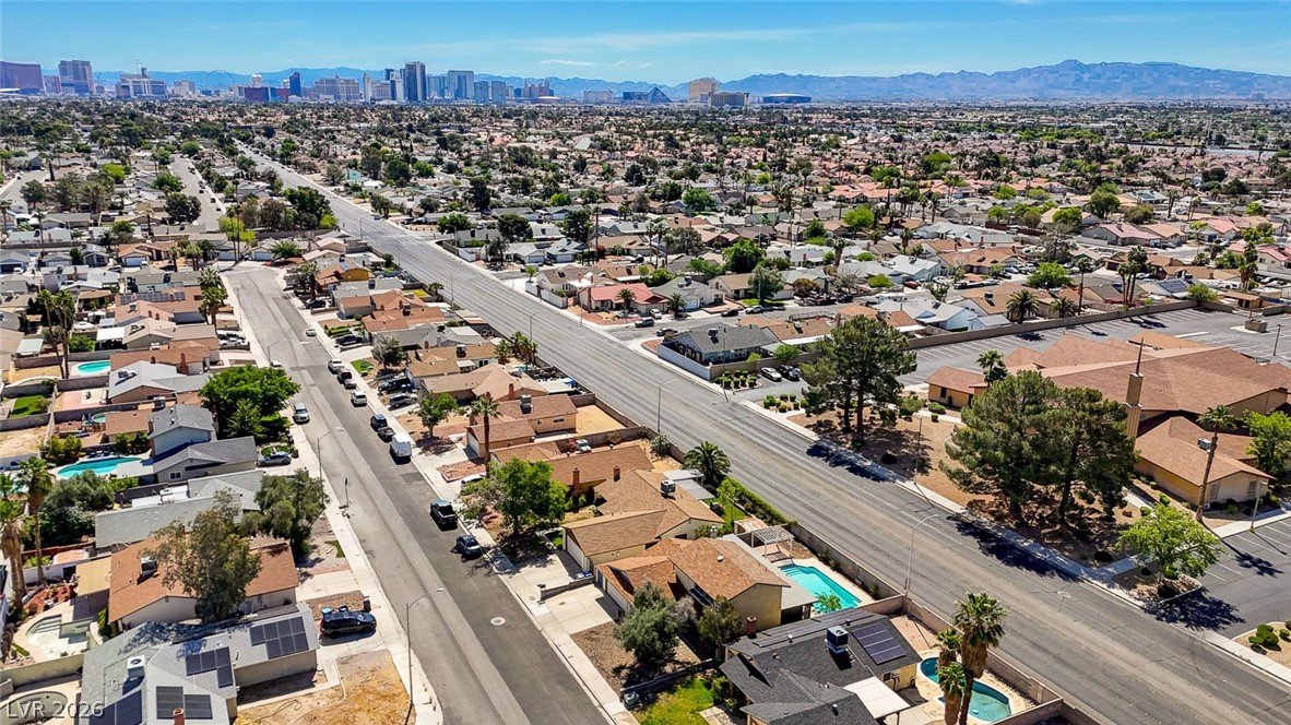6635 Baywood Avenue Las Vegas NV 89103