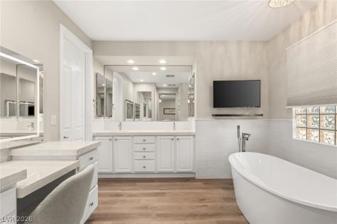 25 Kittansett Loop Henderson NV 89052