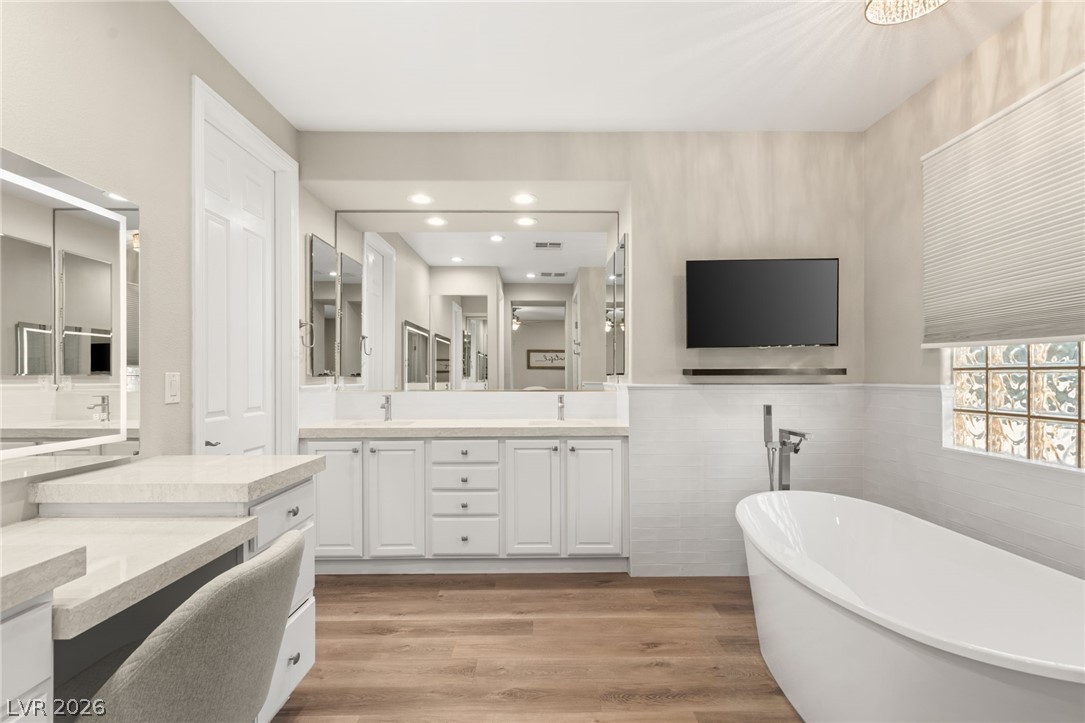 25 Kittansett Loop Henderson NV 89052