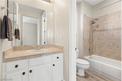 25 Kittansett Loop Henderson NV 89052